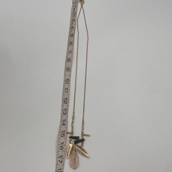 Jade & Jasper Gold tone rose quartz stone necklace - Picture 4 of 5